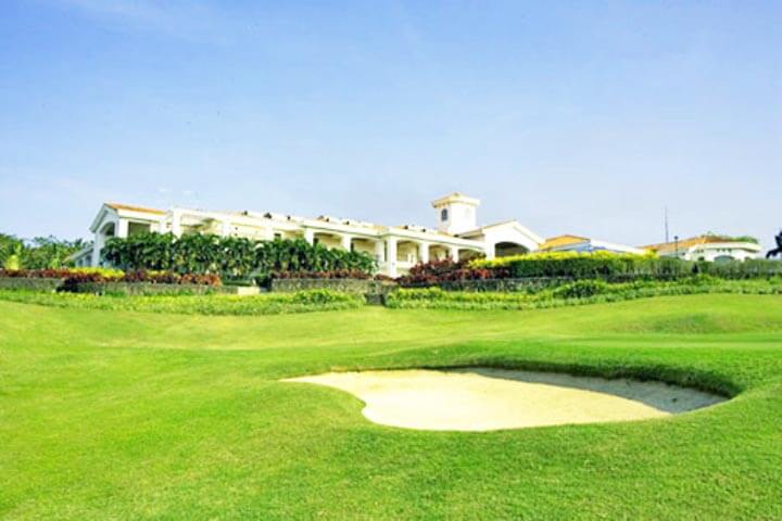 Riviera Golf Club, The photo